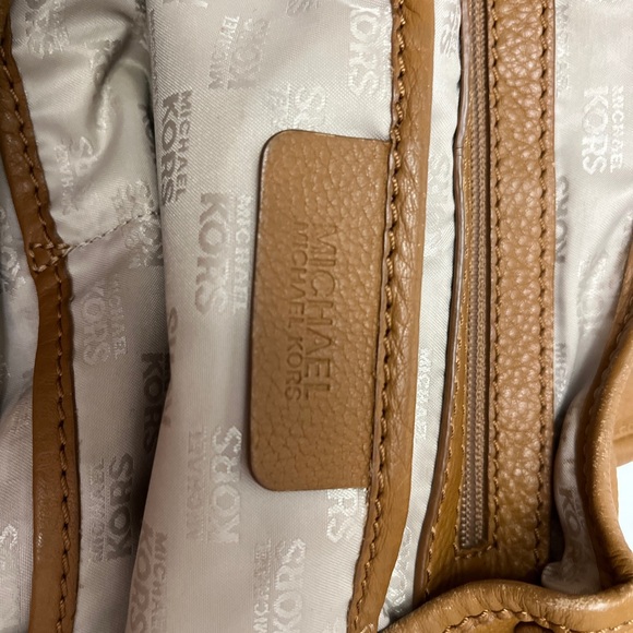 Michael Kors Leather Shoulder Handbag - Picture 5 of 11